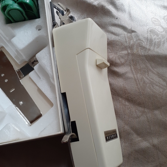 Vntg Singer Prof. Sewing Pro Button Hole Sewing Attachment 🍬*Mint* - Picture 17 of 17